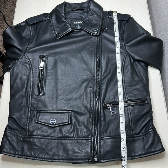DKNY 100% Leather Black Fully Lined Motorcycle Jacket with Pockets Size M - Picture 11 of 12